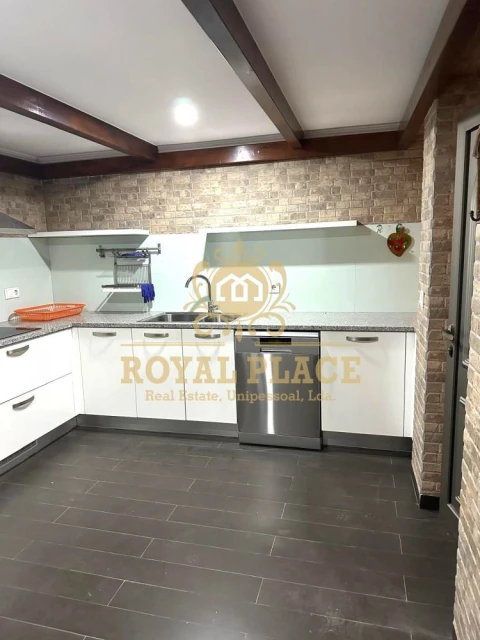 Moradia T4 para Venda em São Roque