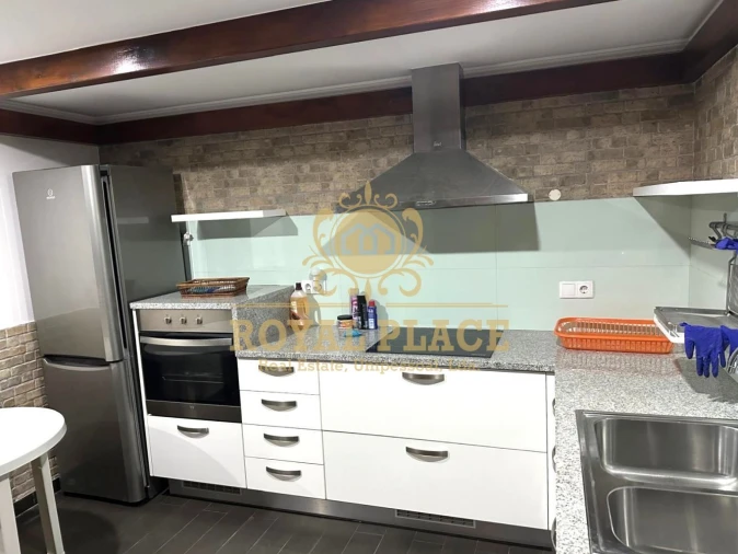 Moradia T4 para Venda em São Roque Foto 2