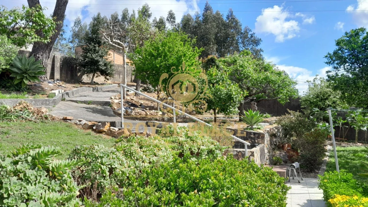 Moradia T4 para Venda em São Roque Foto 23