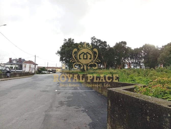 Terreno para Venda em Paços de Brandão Foto 5