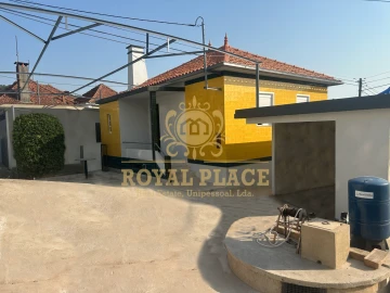 Moradia T3 para Venda em Nogueira do Cravo e Pindelo