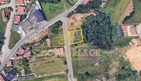 Terreno para Venda em Paços de Brandão