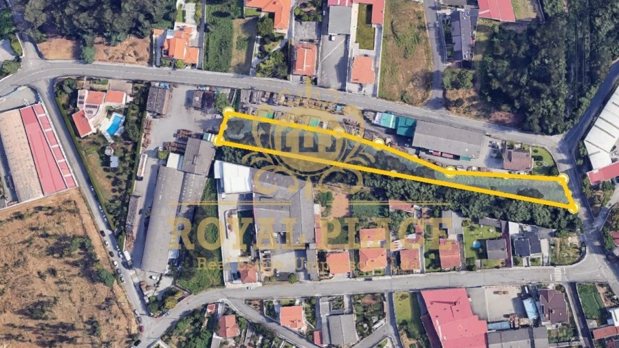 Terreno para Venda em Santa Maria de Lamas