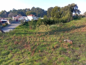 Terreno para Venda em Paços de Brandão