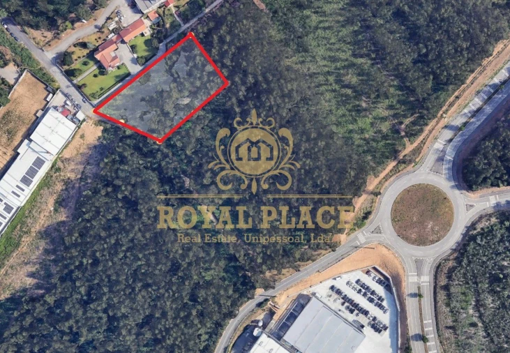 Terreno para Venda em Santa Maria de Lamas Foto 2