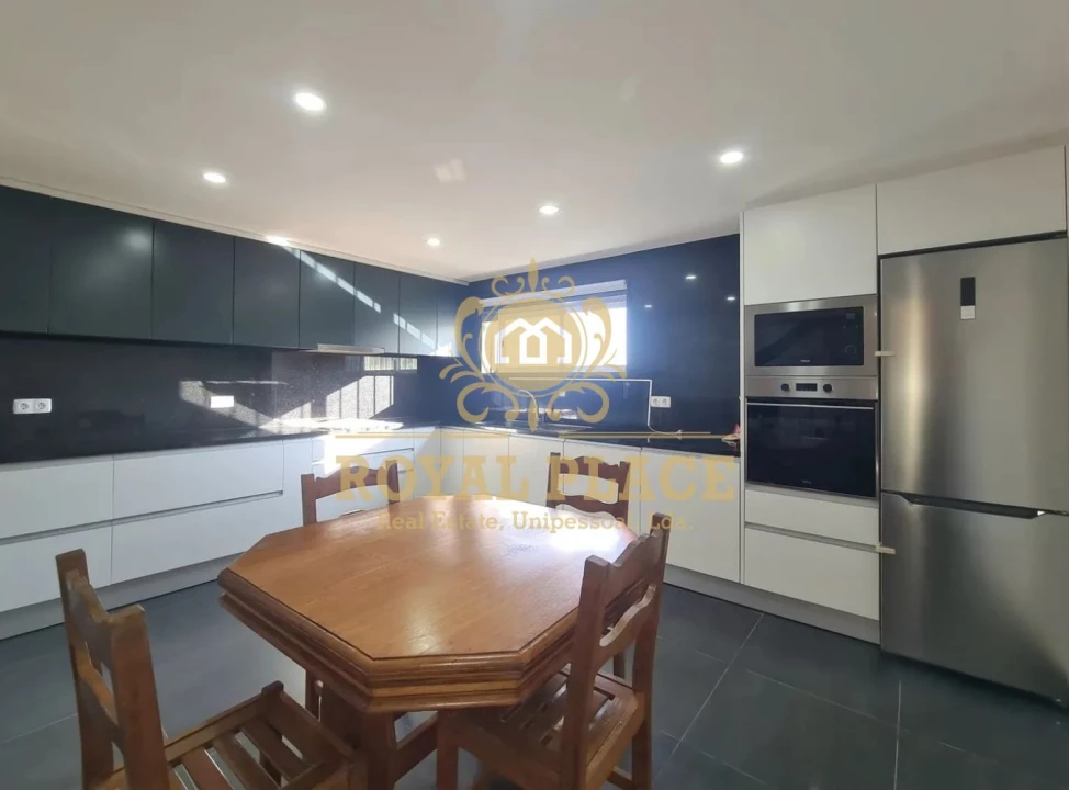 Moradia T3 para Venda em Lourosa Foto 6