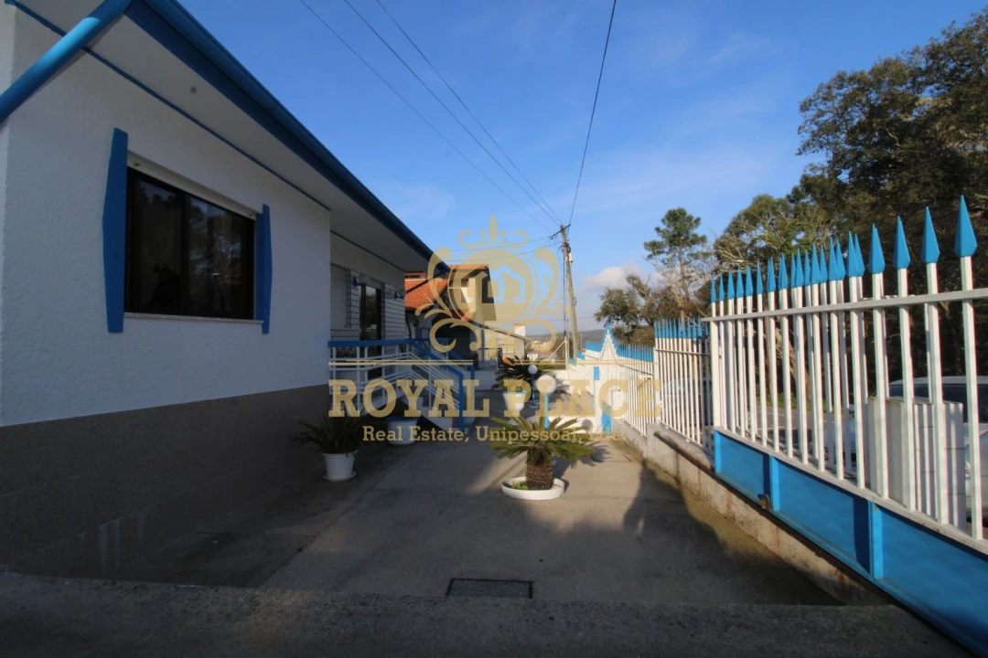 Moradia T3 para Venda em Fiães Foto 36