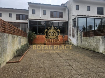 Moradia T3 para Venda em Santa Maria da Feira, Travanca, Sanfins e Espargo