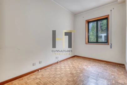 Apartamento T4 para Venda em Cedofeita, Santo Ildefonso, Sé, Miragaia, São Nicolau e Vitória