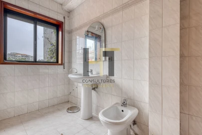 Apartamento T4 para Venda em Cedofeita, Santo Ildefonso, Sé, Miragaia, São Nicolau e Vitória