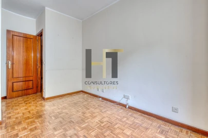 Apartamento T4 para Venda em Cedofeita, Santo Ildefonso, Sé, Miragaia, São Nicolau e Vitória