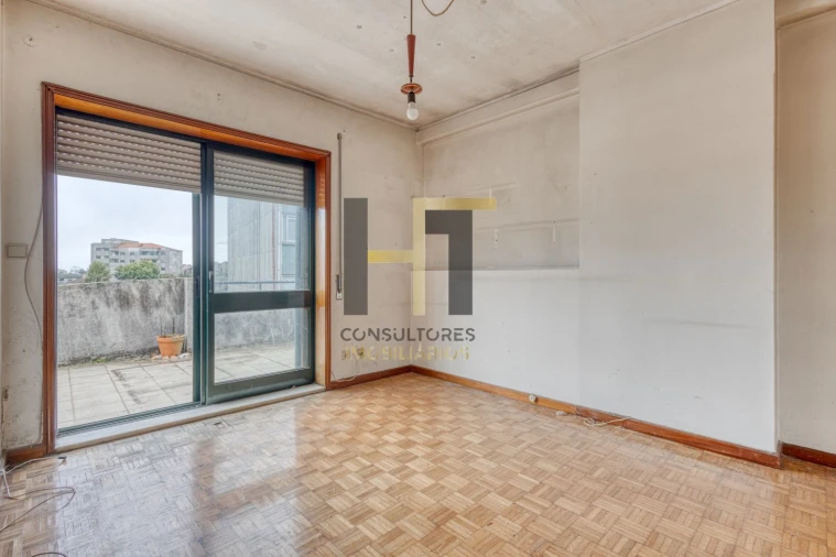 Apartamento T4 para Venda em Cedofeita, Santo Ildefonso, Sé, Miragaia, São Nicolau e Vitória Foto 37