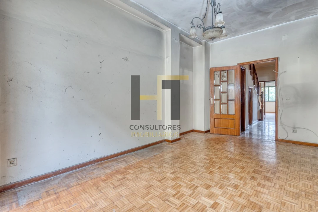 Apartamento T4 para Venda em Cedofeita, Santo Ildefonso, Sé, Miragaia, São Nicolau e Vitória Foto 4