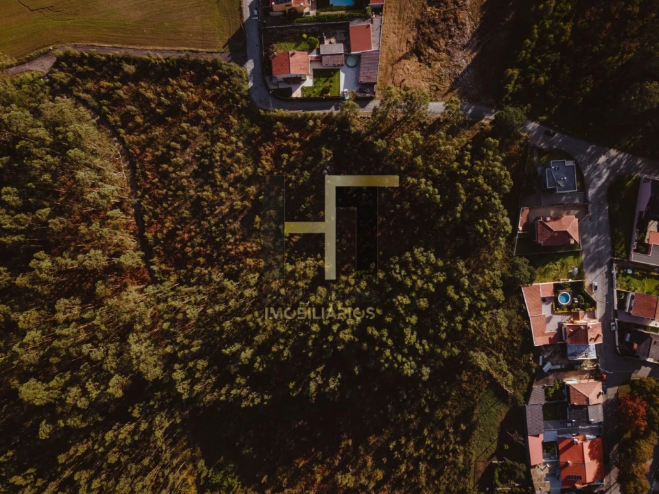 Terreno para Venda em Castêlo da Maia Foto 10