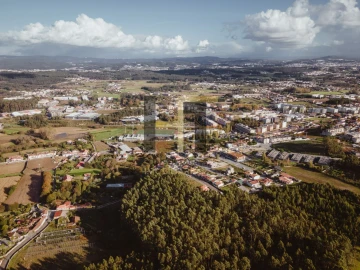 Terreno para Venda em Castêlo da Maia