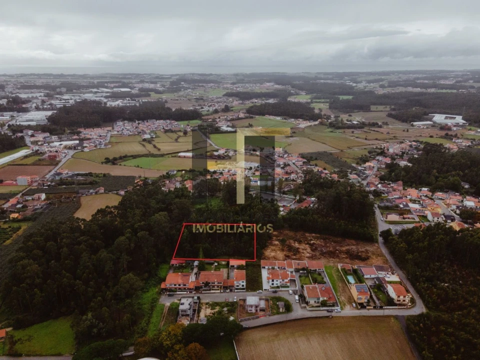 Terreno para Venda em Castêlo da Maia Foto 8