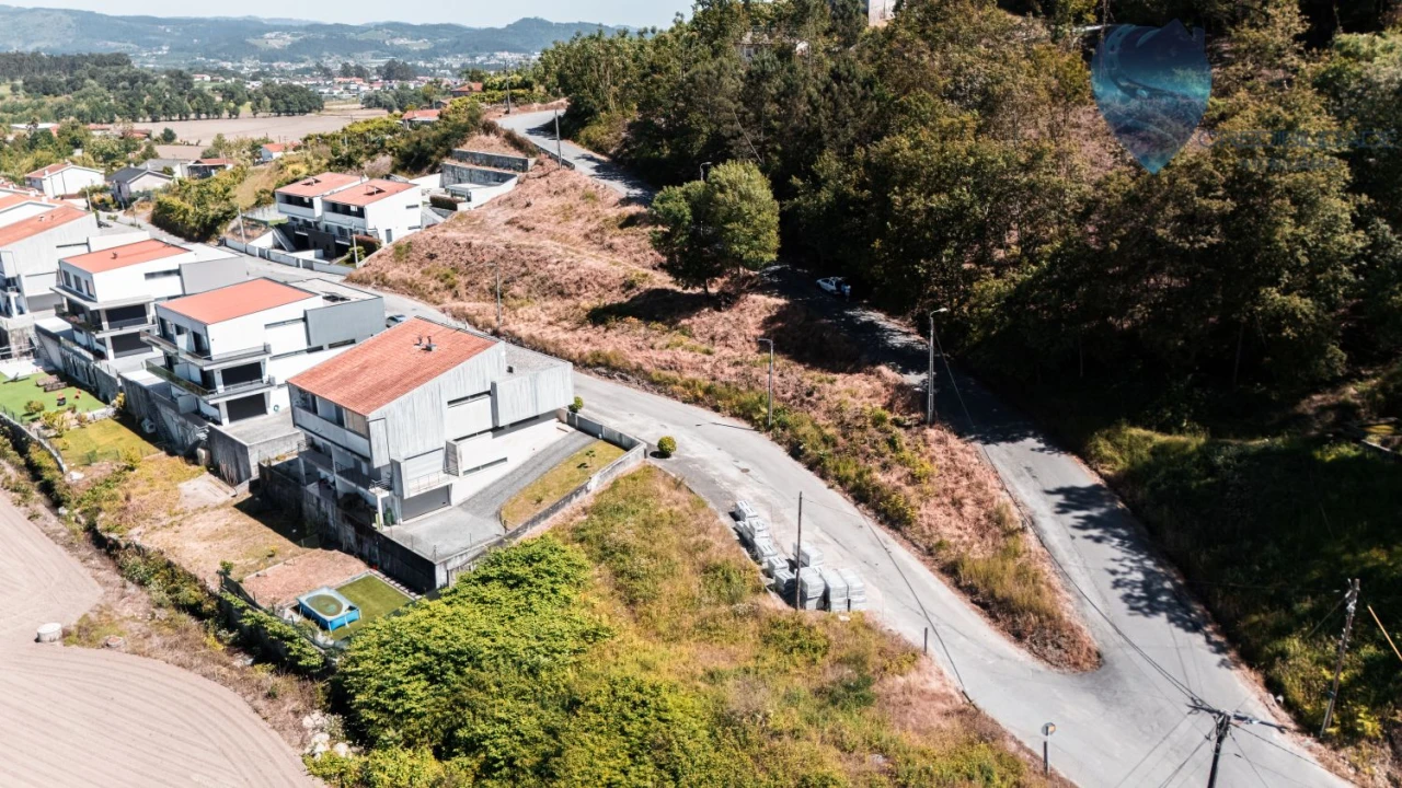 Terreno para Venda em Sande São Lourenço e Balazar Foto 1