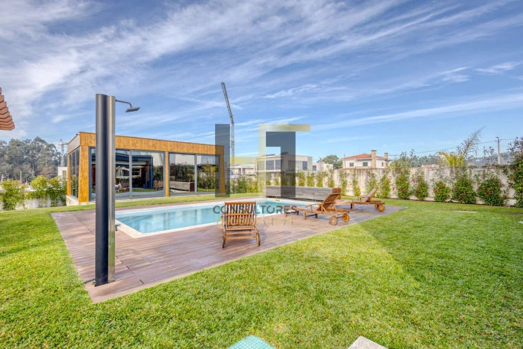 Moradia T3 para Venda em Muro Foto 32