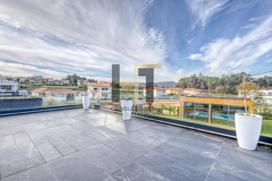 Moradia T3 para Venda em Muro Foto 39