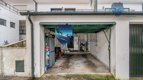 Moradia T3 para Venda em Azurem