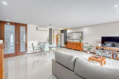 Moradia T3 para Venda em Alfena