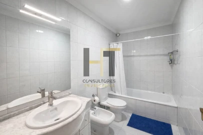 Apartamento T3 para Venda em Santa Marinha e São Pedro da Afurada