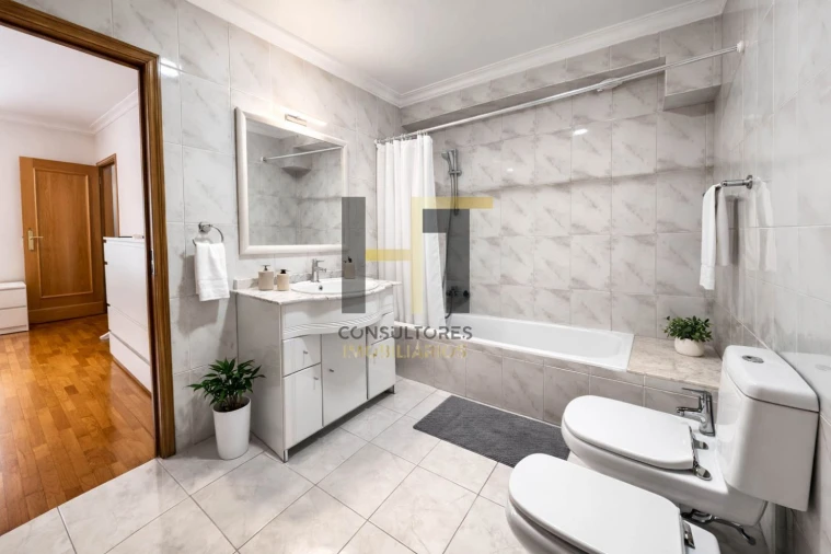 Apartamento T3 para Venda em Santa Marinha e São Pedro da Afurada Foto 13