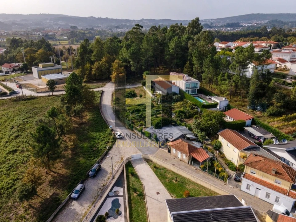 Terreno para Venda em Penafiel Foto 2