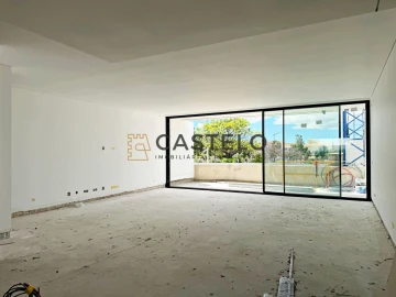 Moradia T4 para Venda em Loule (São Clemente)