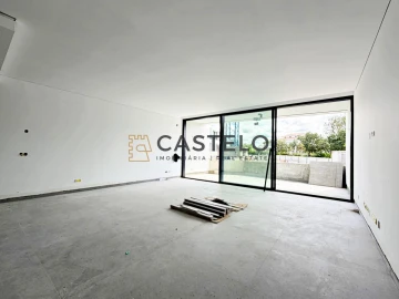 Moradia T4 para Venda em Loule (São Clemente)