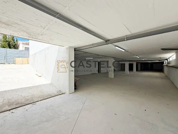 Moradia T4 para Venda em Loule (São Clemente)