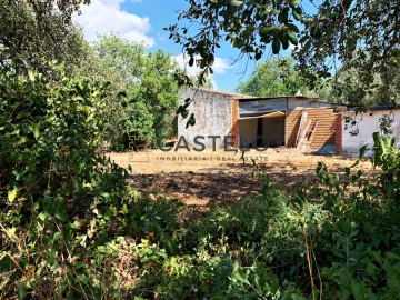 Moradia T3 para Venda em Santa Barbara de Nexe