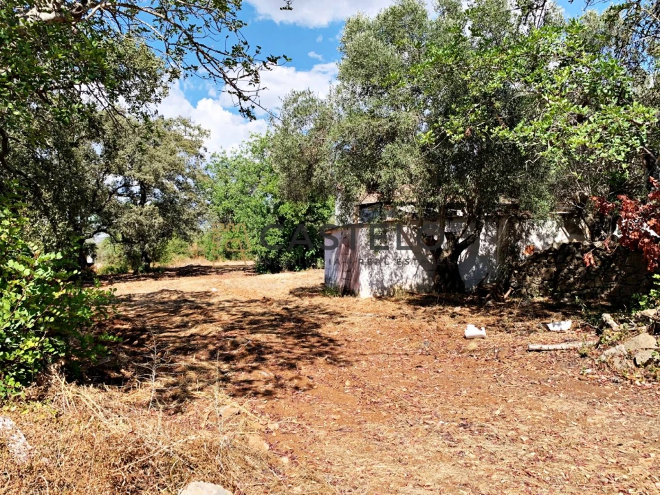 Moradia T3 para Venda em Santa Barbara de Nexe Foto 16