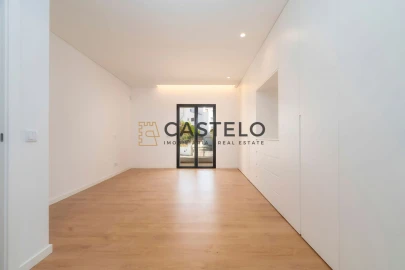 Moradia T3 para Venda em Loule (São Sebastião)