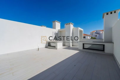 Moradia T3 para Venda em Loule (São Sebastião)