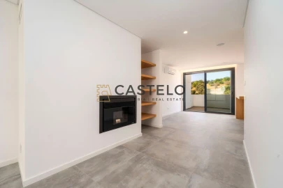 Moradia T3 para Venda em Loule (São Sebastião)