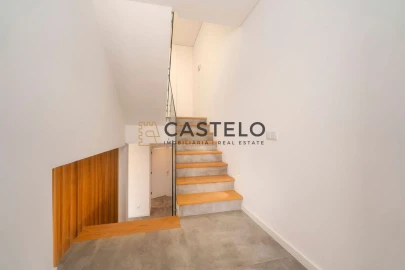 Moradia T3 para Venda em Loule (São Sebastião)