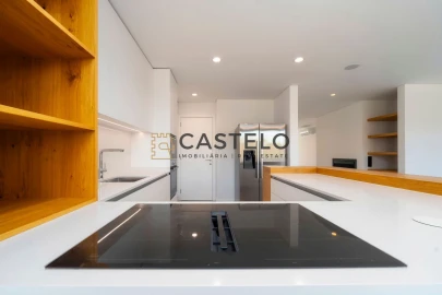 Moradia T3 para Venda em Loule (São Sebastião)