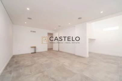 Moradia T3 para Venda em Loule (São Sebastião)