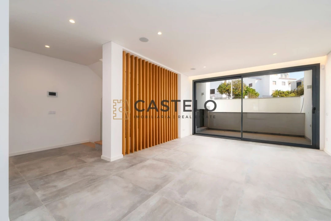 Moradia T3 para Venda em Loule (São Sebastião) Foto 17