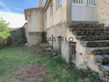 Moradia T3 para Venda em Almeida