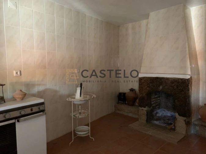 Moradia T3 para Venda em Almeida Foto 17