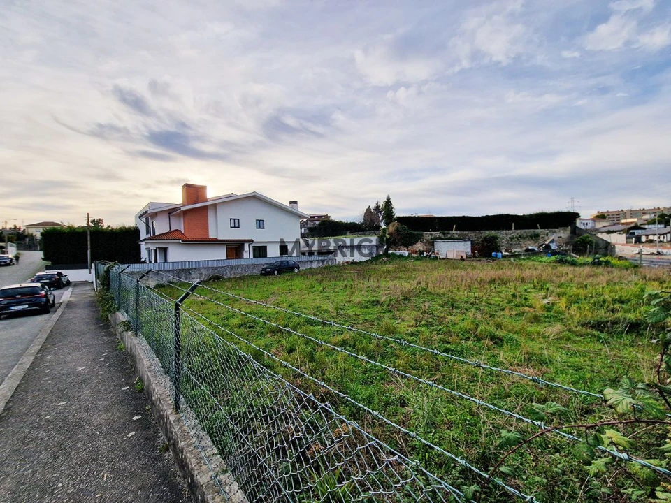 Moradia T3 para Venda em Cidade da Maia Foto 22