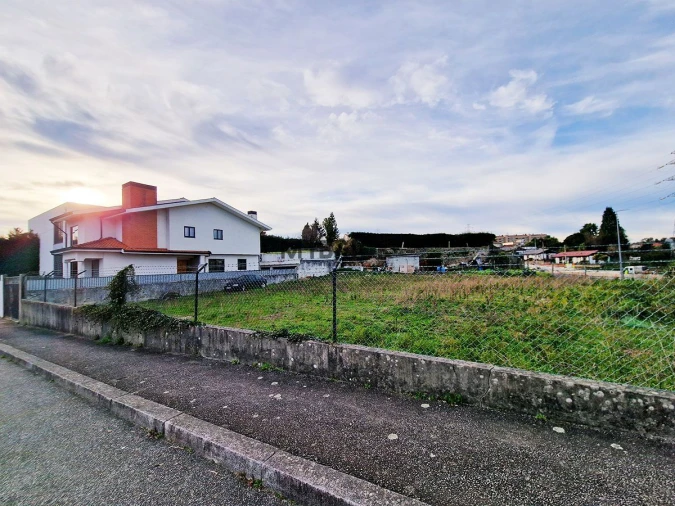 Moradia T3 para Venda em Cidade da Maia Foto 15