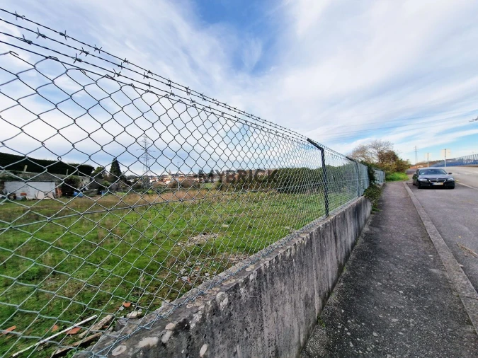 Moradia T3 para Venda em Cidade da Maia Foto 19