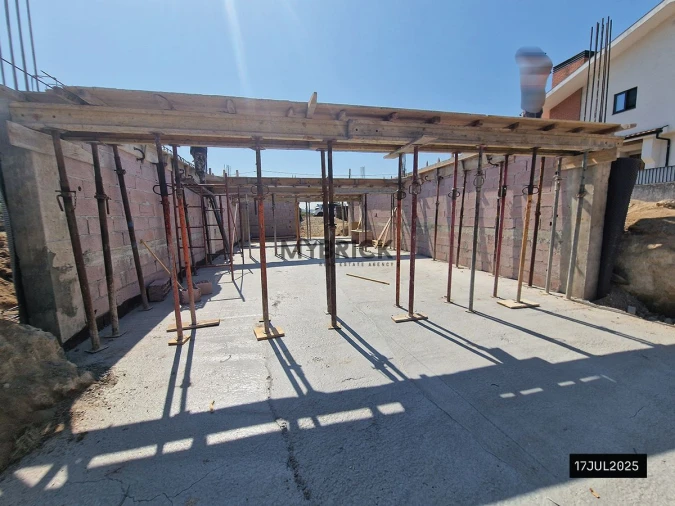 Moradia T3 para Venda em Cidade da Maia Foto 37