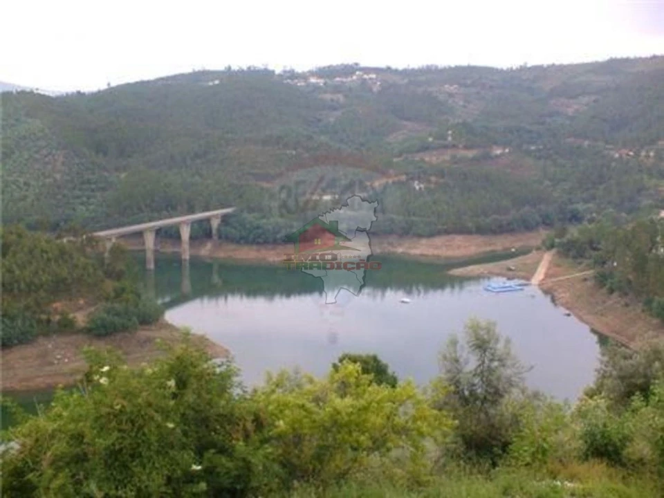 Terreno para Venda em Alvaro Foto 3
