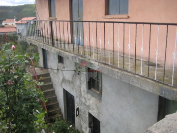 Moradia T2 para Venda em Oleiros-Amieira