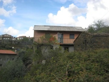 Moradia T2 para Venda em Oleiros-Amieira