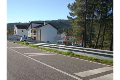 Terreno para Venda em Estreito-Vilar Barroco
